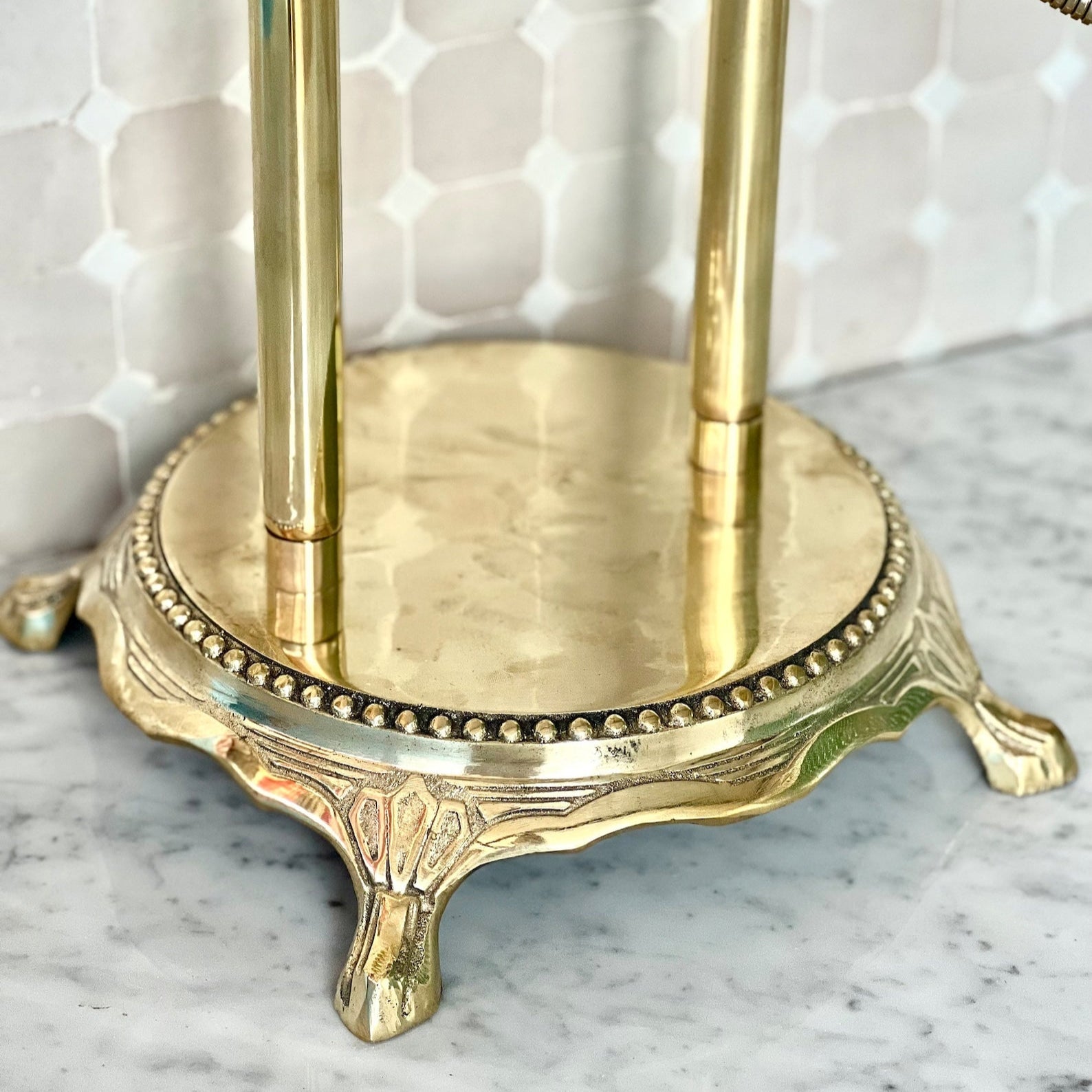 Freestanding tub filler with support