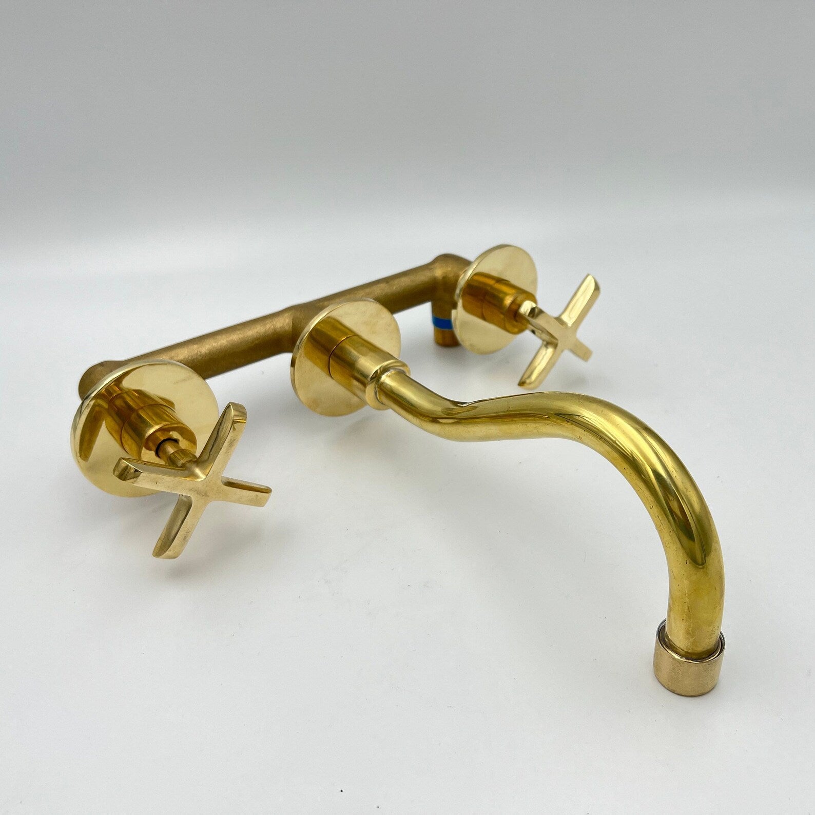 Brass Wall Mounted Faucet Bathroom With Curved Spout