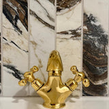 single hole brass bathroom faucet