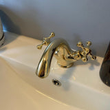 single hole brass vanity faucet