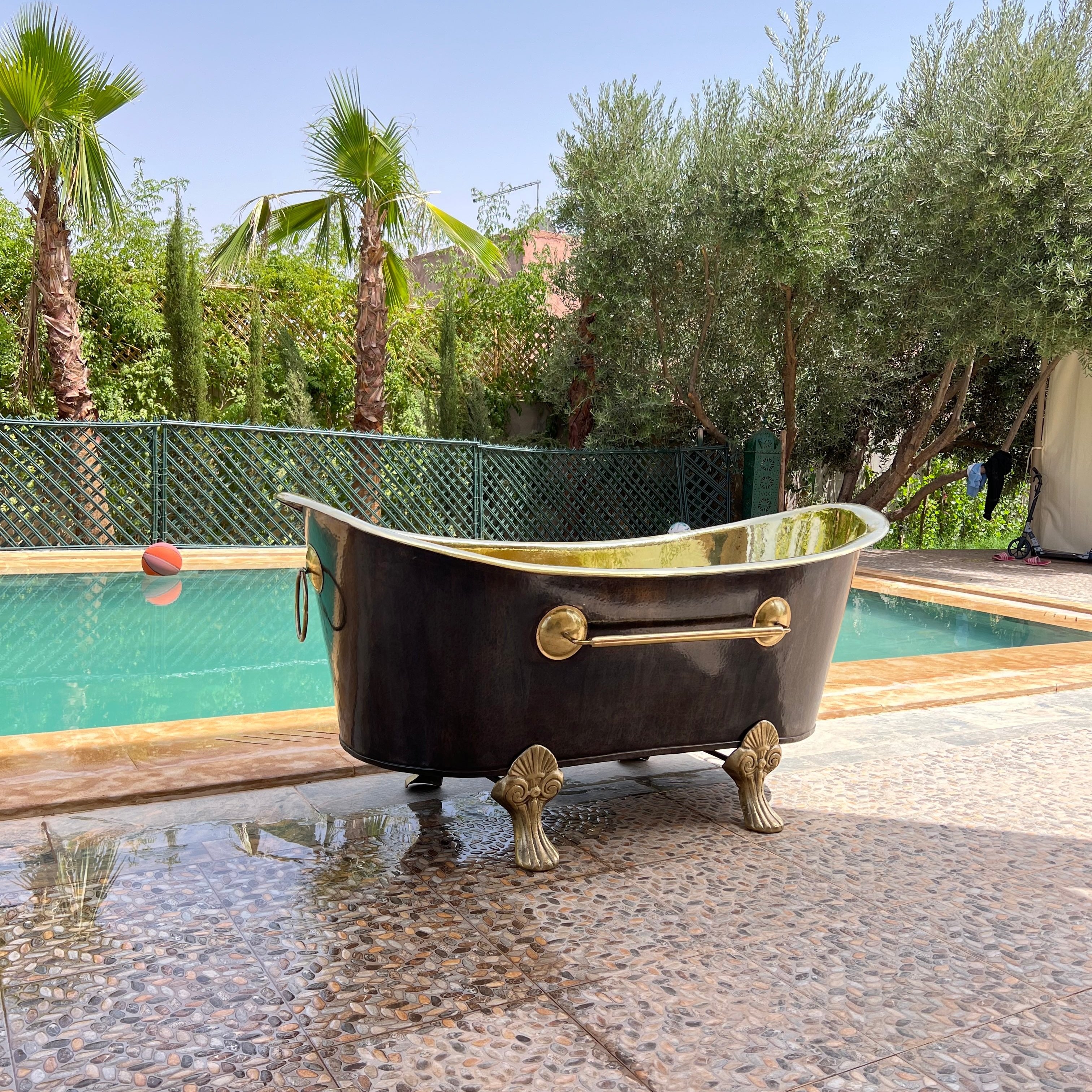 Matte black bathtub - solid brass made