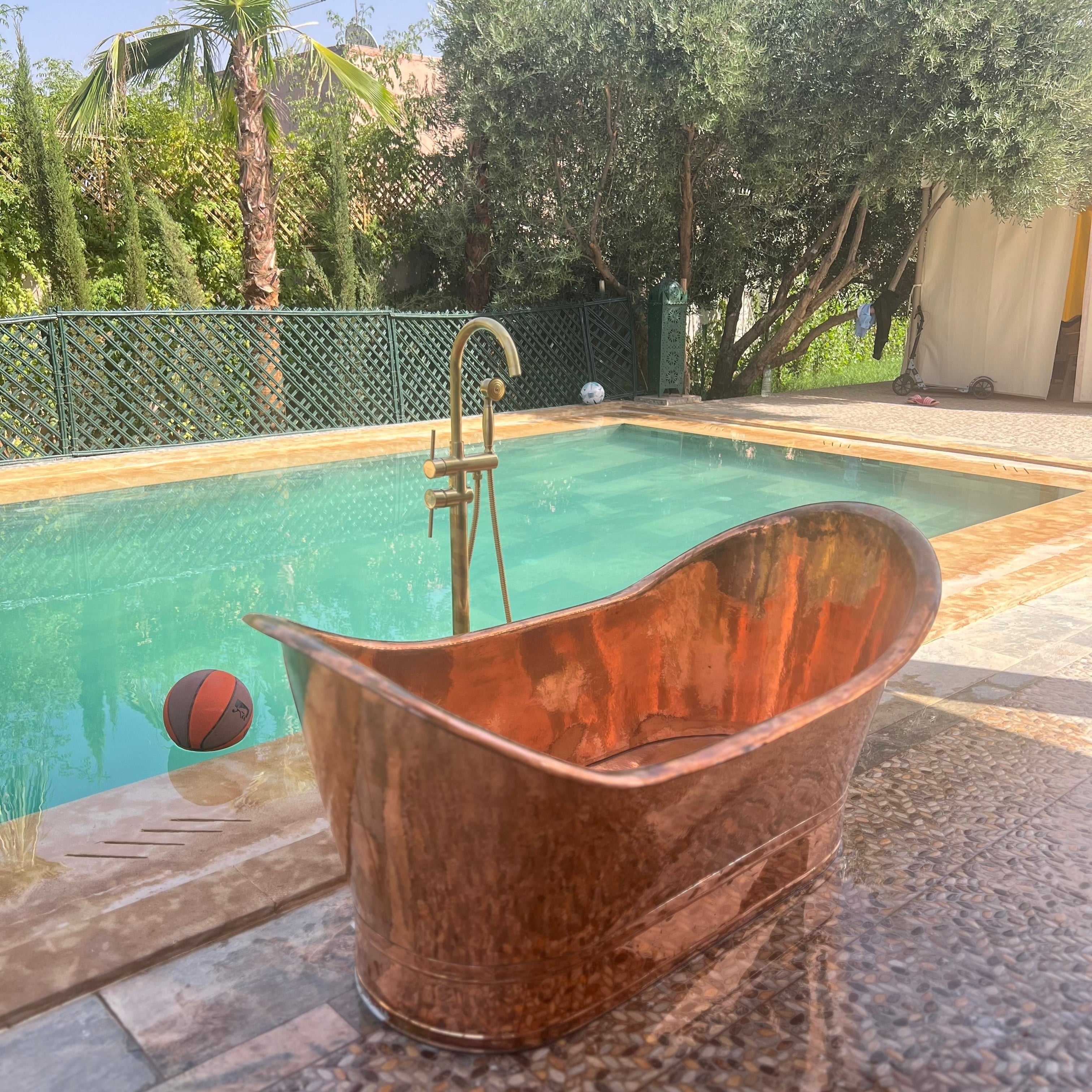 solid copper bathtub 