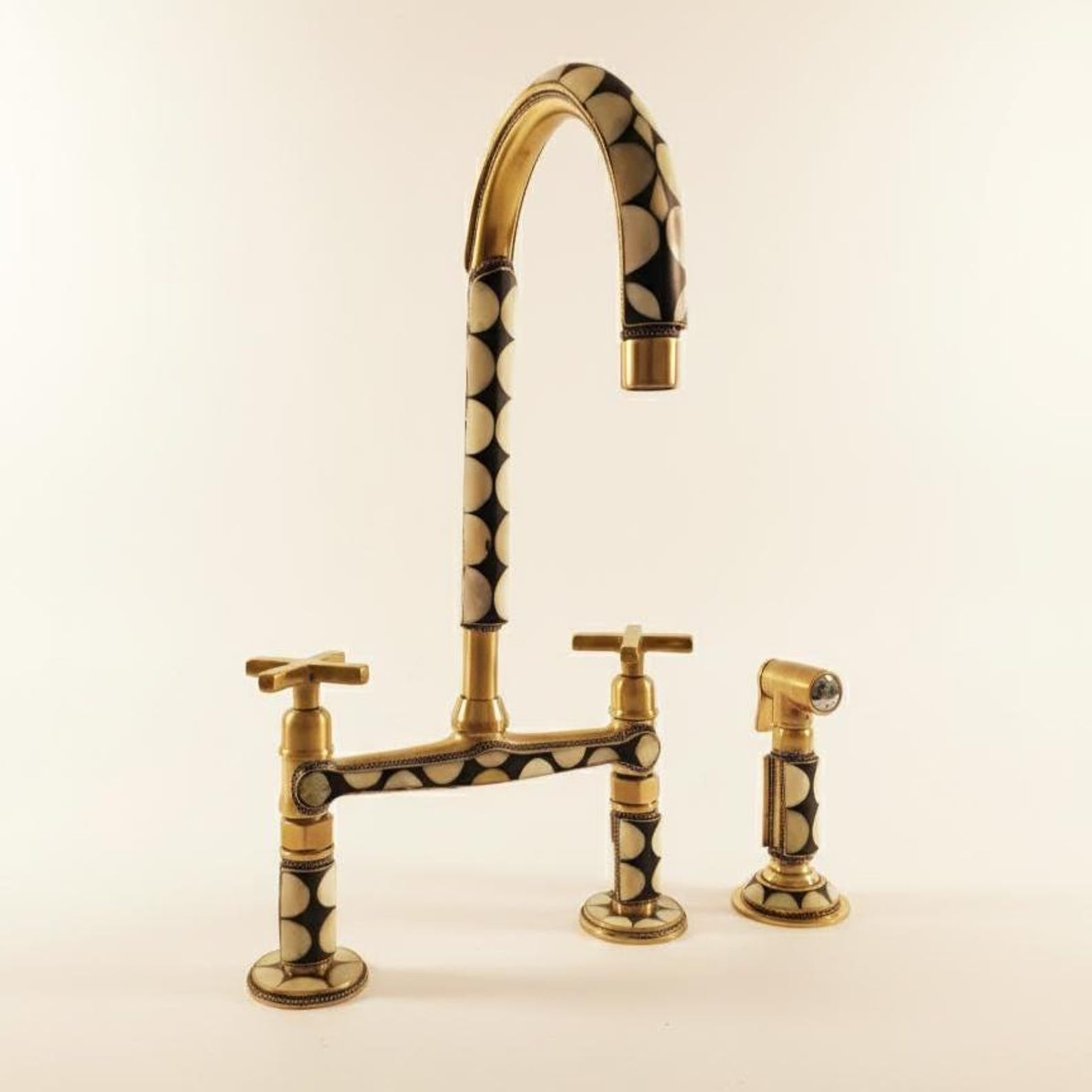 unlacquered brass bridge faucet with sprayer - Resin decoration